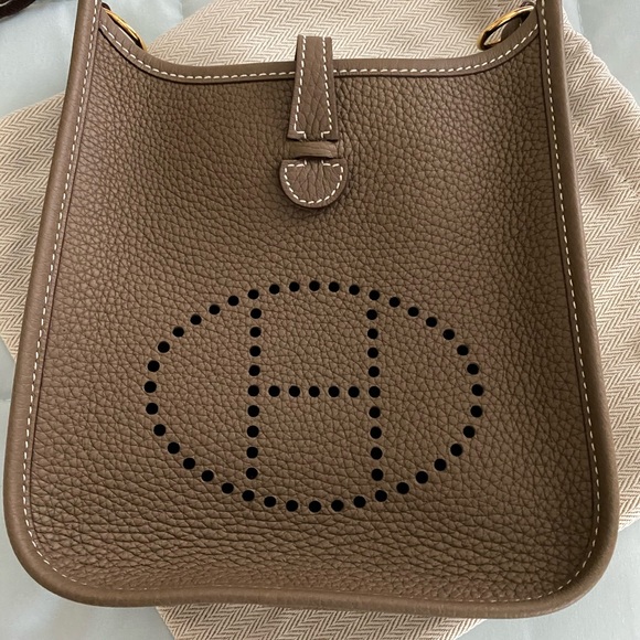 SOLD!!!!!!🎉AUTHENTIC HERMES MINI EVELYNE TPM🌟 - Picture 2 of 8